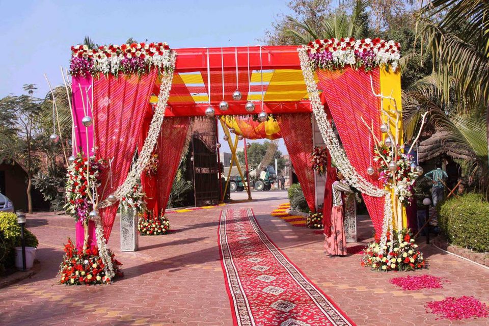 Bride entry path lit with warm accent lighting